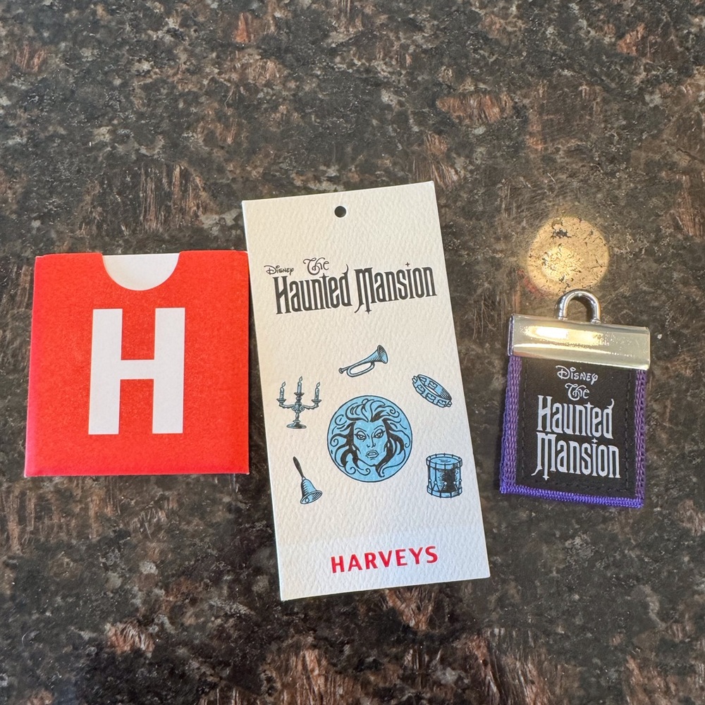 Harveys Disneyland Haunted Mansion - Picture 2 of 7